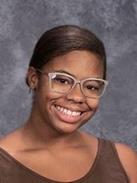 This is a picture of Ed Smith student Arianna.